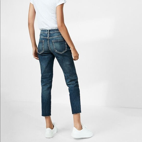 ✨HP✨High Waisted Cropped Girlfriend Jeans✨ - Picture 3 of 4